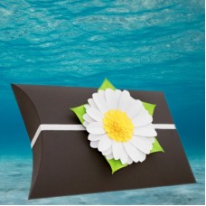 Black Voyager Urn with Memorial Daisy