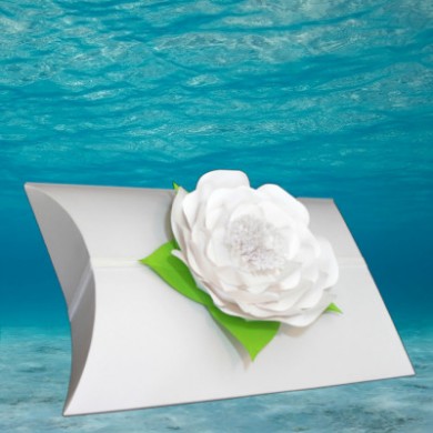 White Voyager Urn with White Memorial Petal